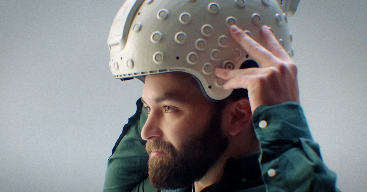 The First Mind-Reading Helmet In History Is Created By Scientists, And It Can Truly Decipher Brain Waves