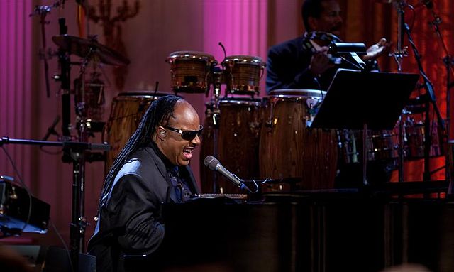 Did You Know That Stevie Wonder Played The Harmonica On Beyoncé’s Version Of “Jolene”